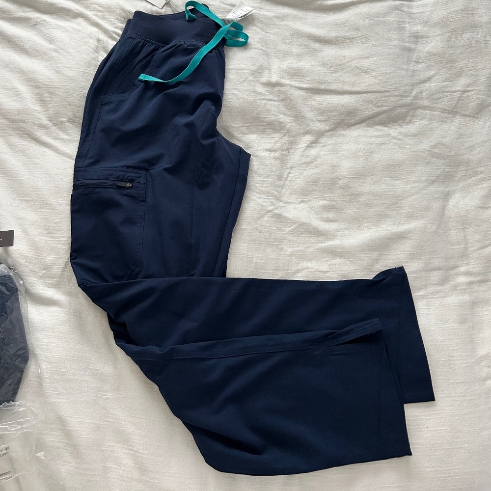 Figs Rafaela Oversized Scrub Set